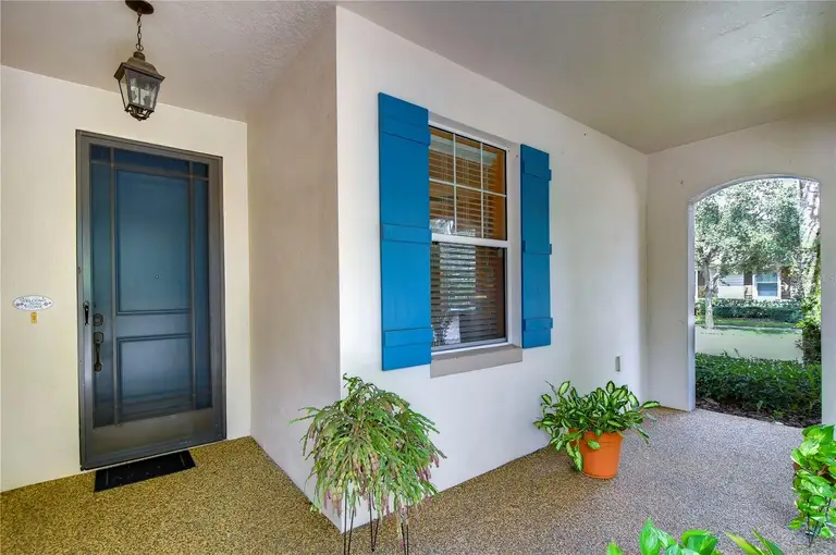 6801 LOCKINGTON CT — photo 4