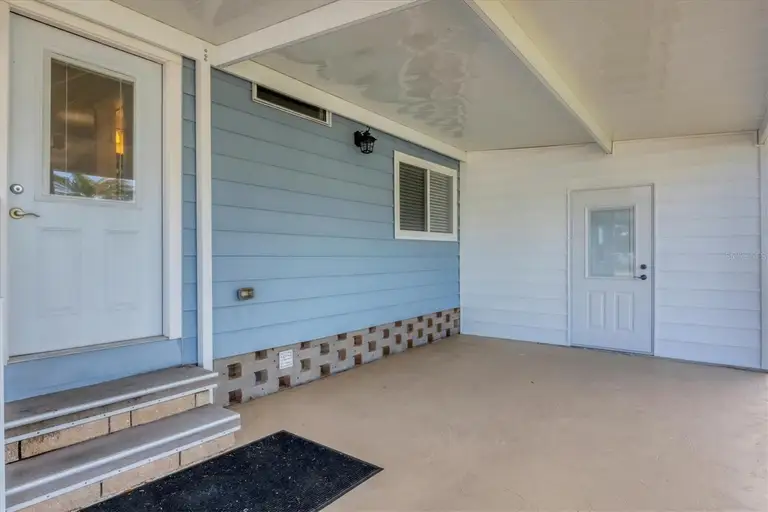 740 SUMMERSEA CT — photo 4