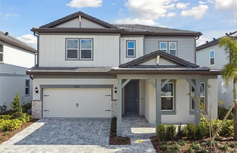 1686 FALLON PASS