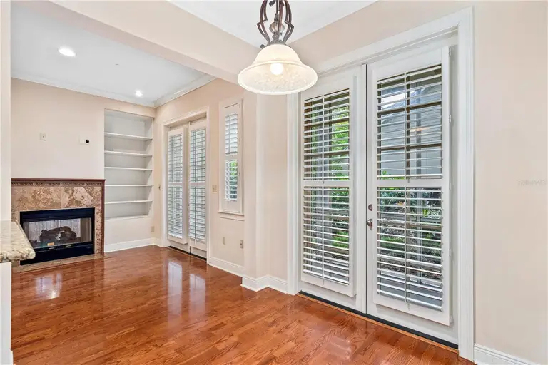 1223 COUNTRY CLUB OAKS CIR — photo 5