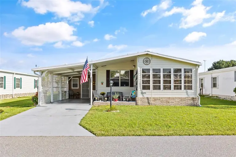 6505 RAINTREE LN NE — photo 4