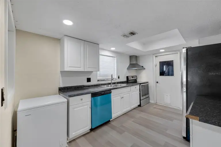 5007 PRESIDENTIAL ST — photo 5