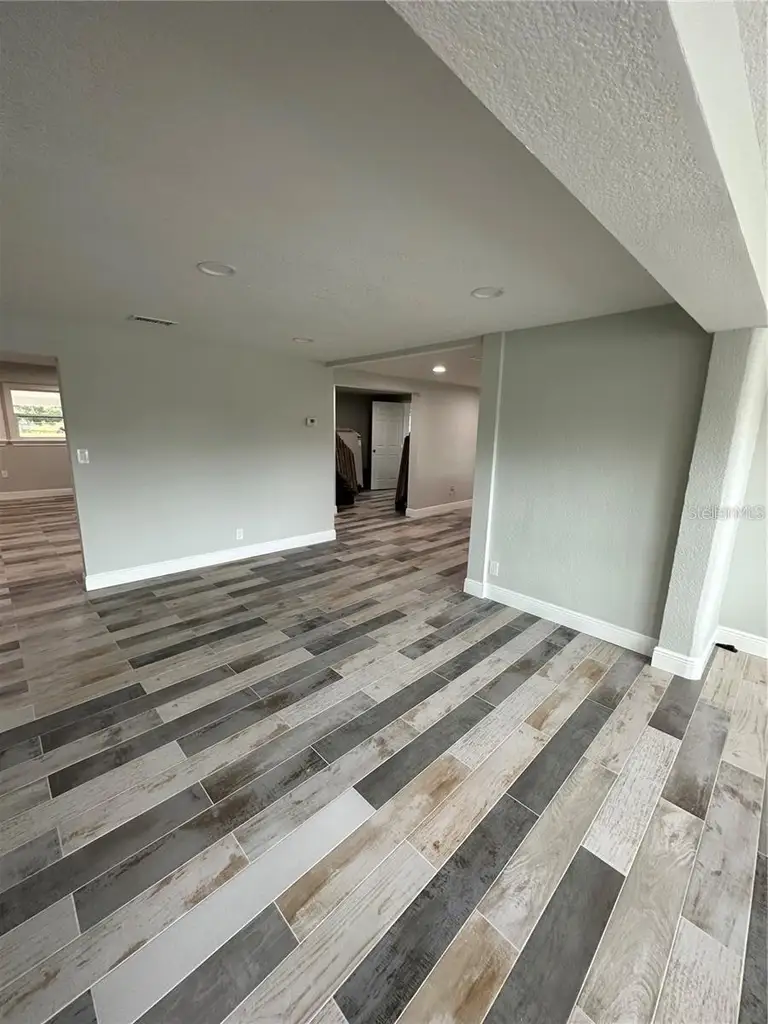 4116 S GOLDENROD RD — photo 4