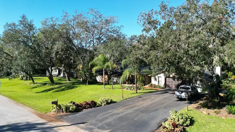 6207 RIDGE TOP DR — photo 3