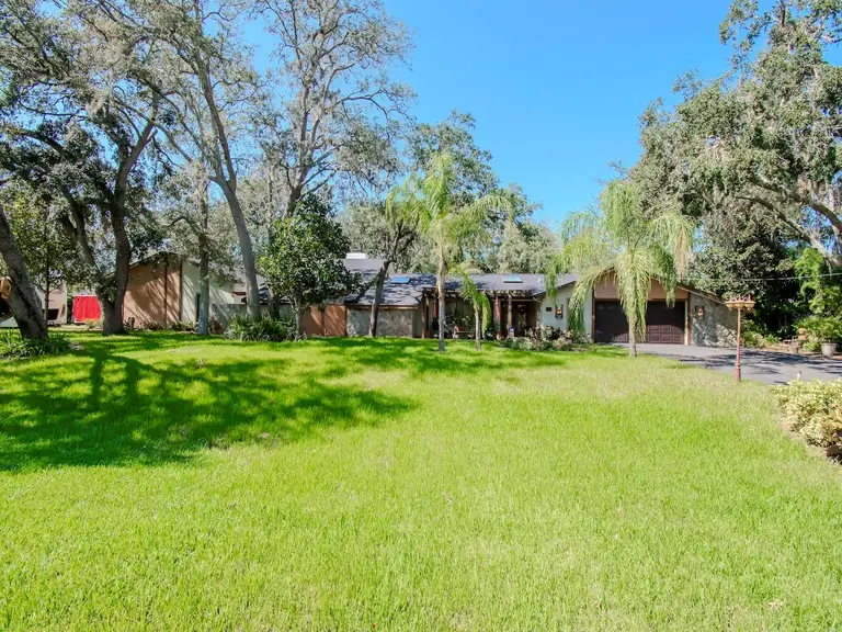 6207 RIDGE TOP DR — photo 4