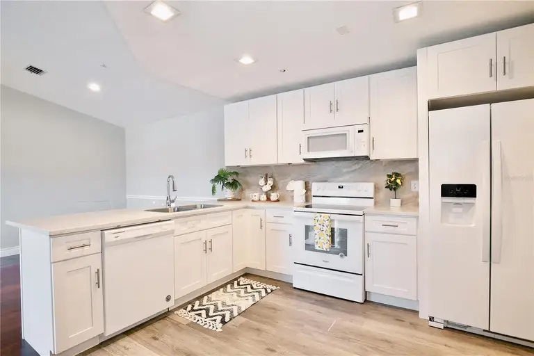 7667 N WICKHAM RD #1509 — photo 5