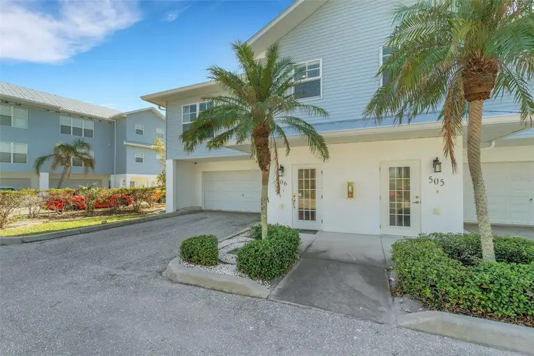 3919 CAPE HAZE DR #506