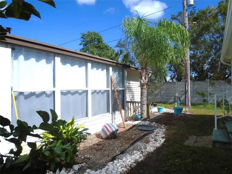 34029 AZALEA DR N — photo 4