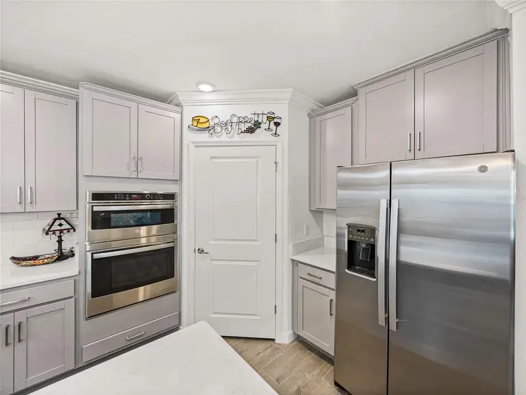 17319 HOLLY WELL AVE — photo 5