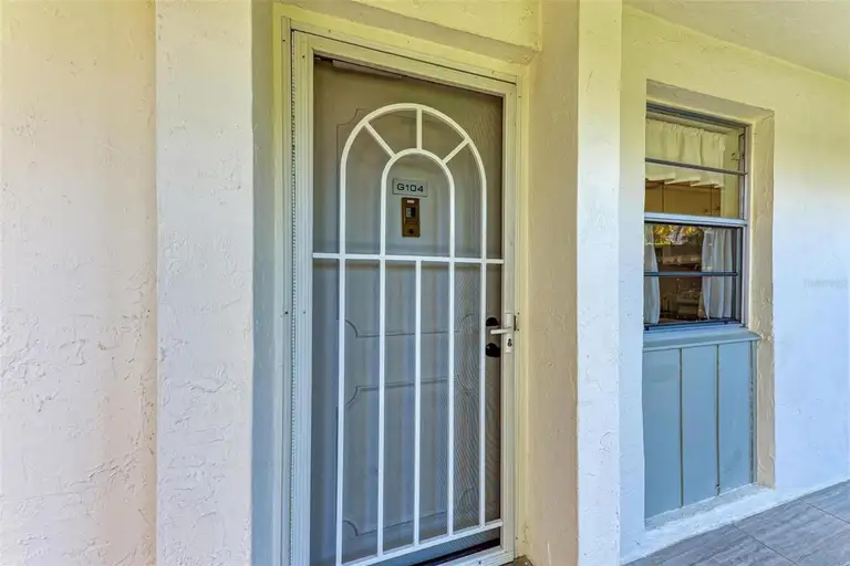 4370 CHATHAM DR #104 — photo 2