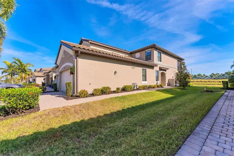 6035 WORSHAM LN #104 — photo 3