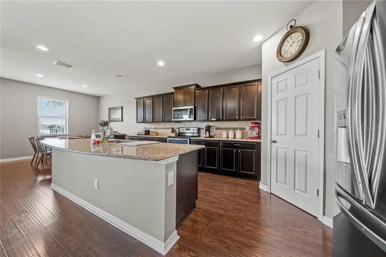 9029 MOUNTAIN MAGNOLIA DR — photo 2