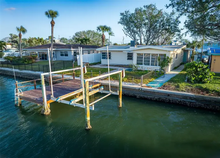 348 BAHIA VISTA DR — photo 4