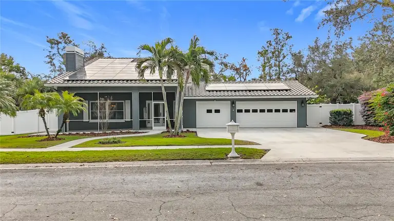1044 ROSETREE LN