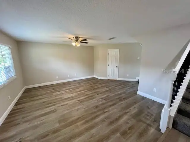 3353 ROYAL ST — photo 2