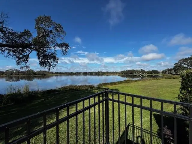 480 MEANDERING WAY — photo 2