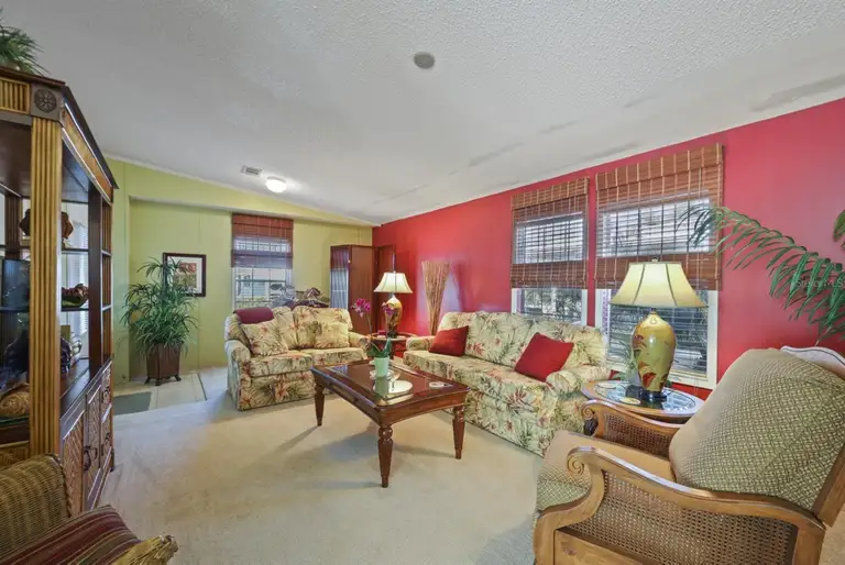 2100 KINGS HWY #100 — photo 3