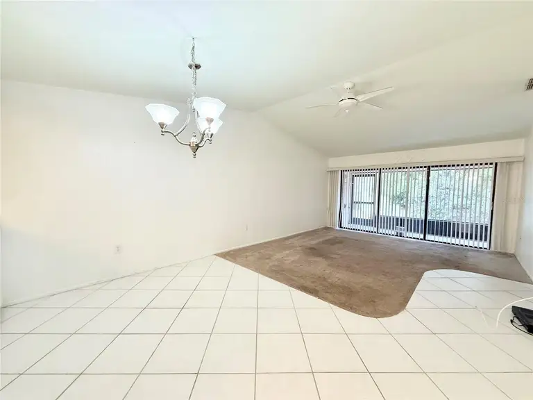 7805 RADCLIFFE CIR #7805 — photo 4
