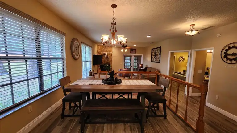 462 BLUE HERON CIR — photo 3