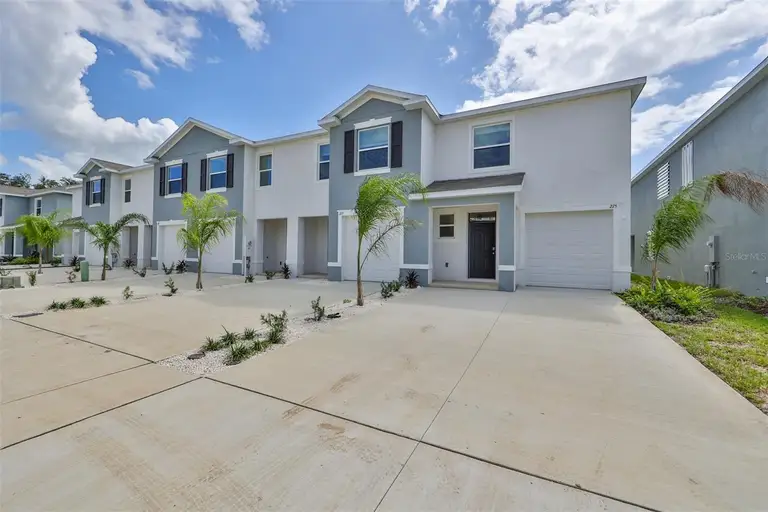 277 MANGROVE SHADE CIR — photo 2