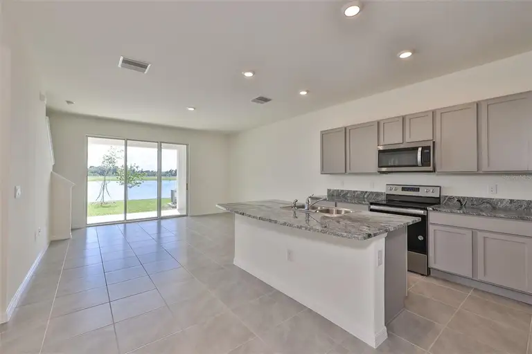 277 MANGROVE SHADE CIR — photo 4