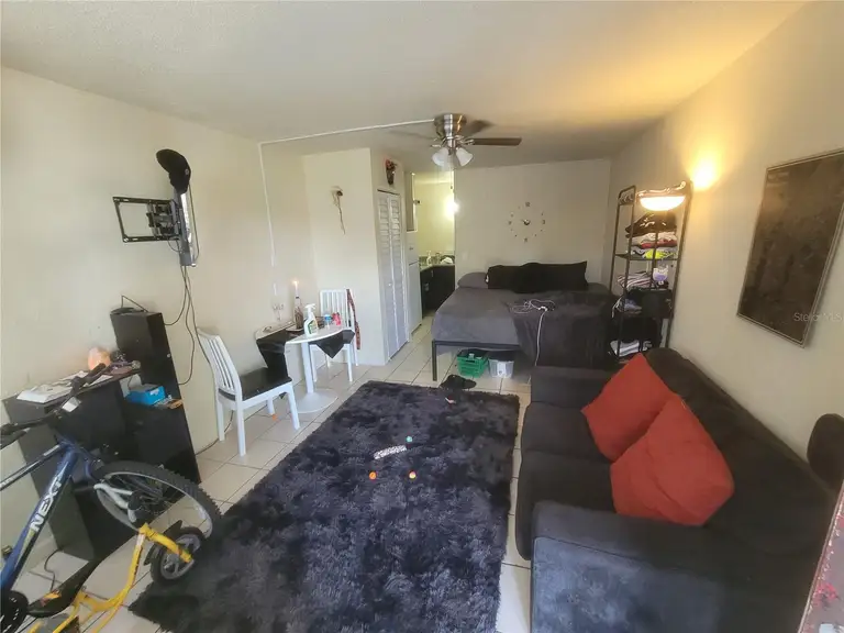 421 E KENNEDY BLVD — photo 2