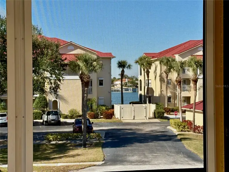 439 BOUCHELLE DR #202 — photo 4