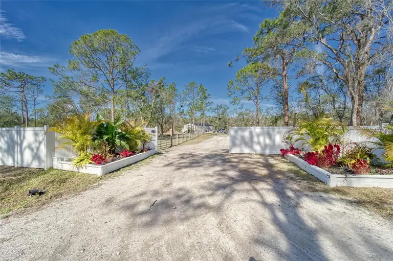13215 SEMINOLE TRL — photo 3