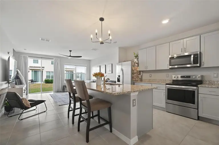 37 BELLA LAGO CIR — photo 3