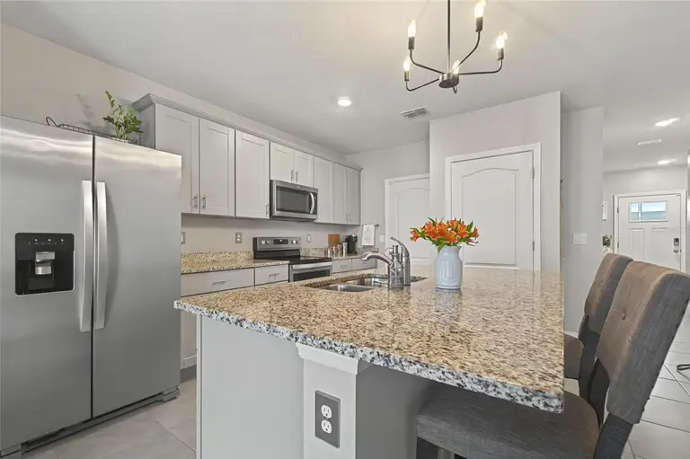 37 BELLA LAGO CIR — photo 4