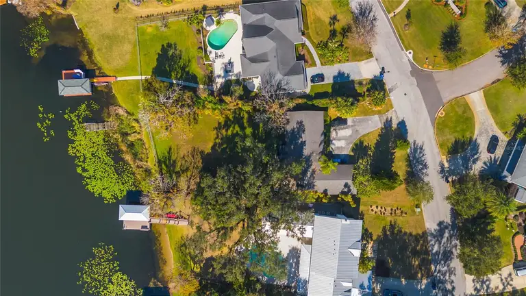 681 BALMORAL RD — photo 5