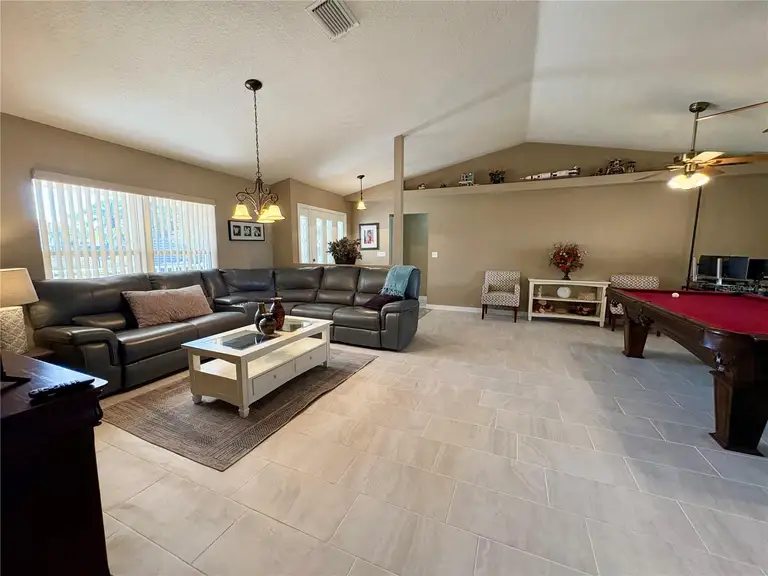 22941 LEAFWOOD CT — photo 4