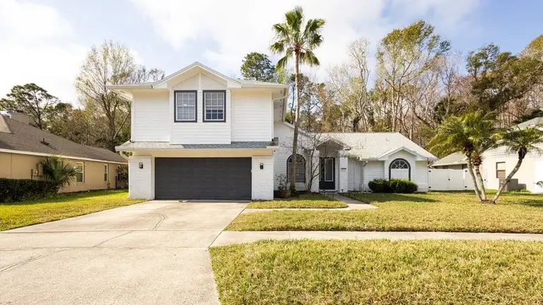 862 SHRIVER CIR — photo 3