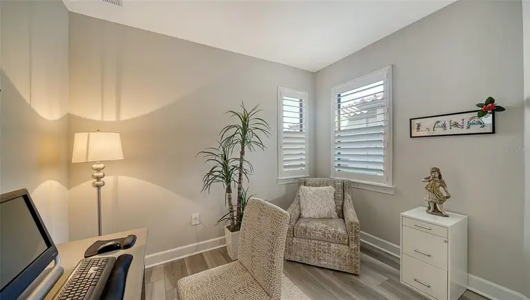 7590 SUMMERLAND CV — photo 5