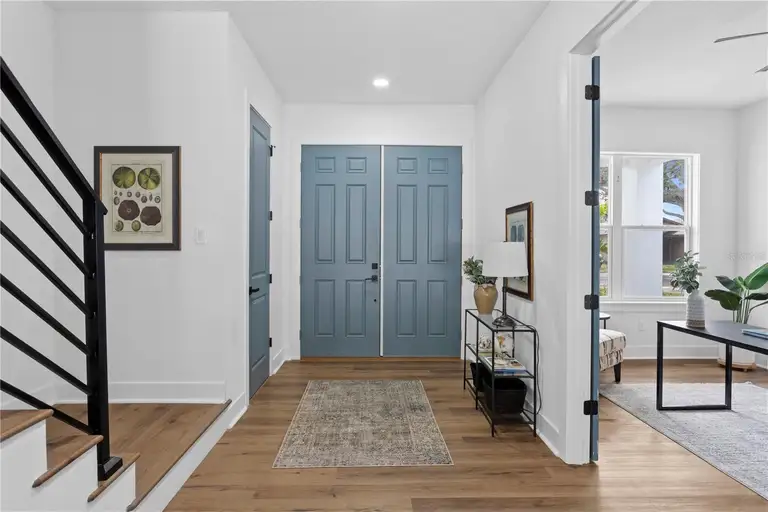 3317 W NAPOLEON AVE — photo 3