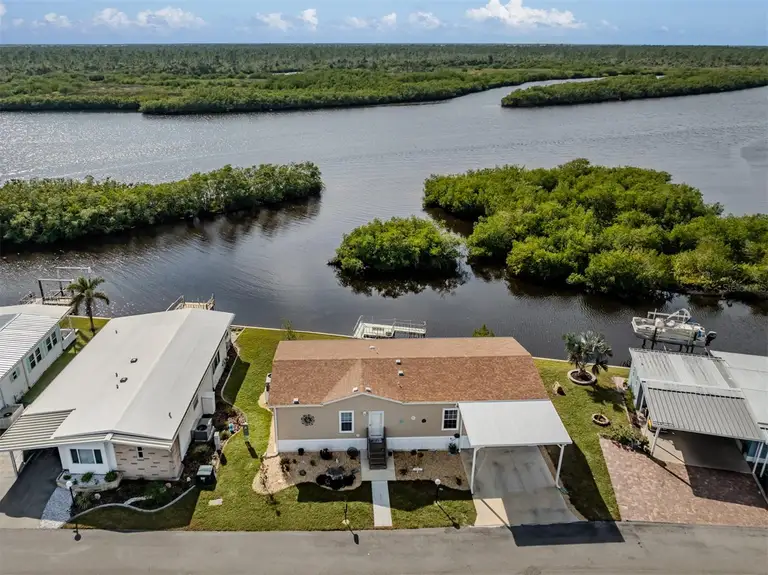 106 ISLAND POINT RD — photo 4