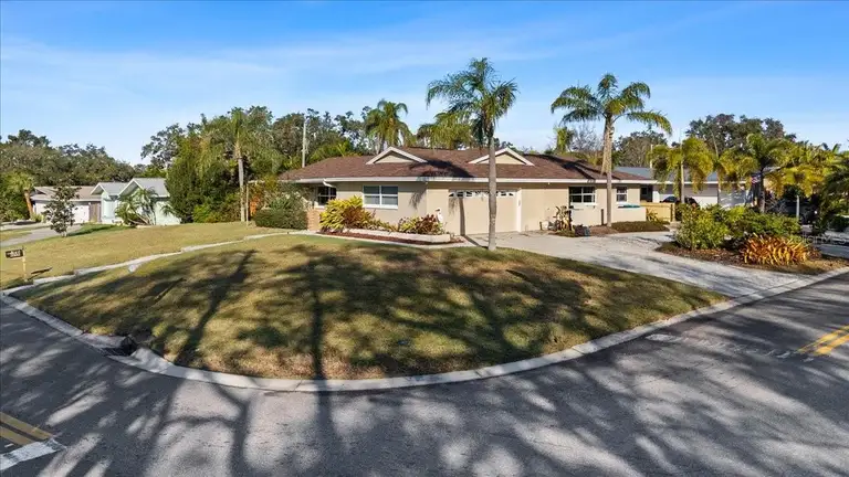 4001 HARBOR HILLS DR — photo 2