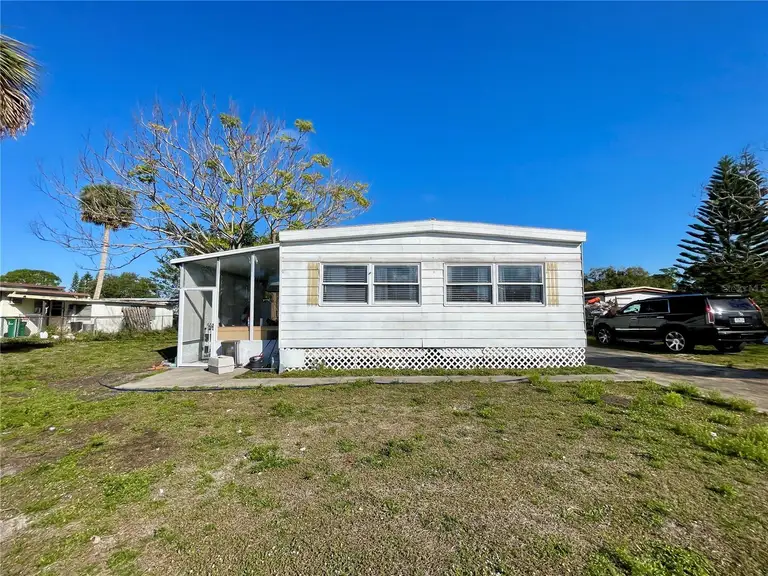 330 CREOLE DR