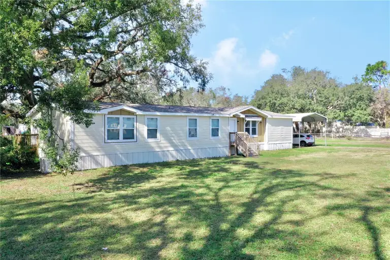 3735 AUTUMN PALM DR — photo 2