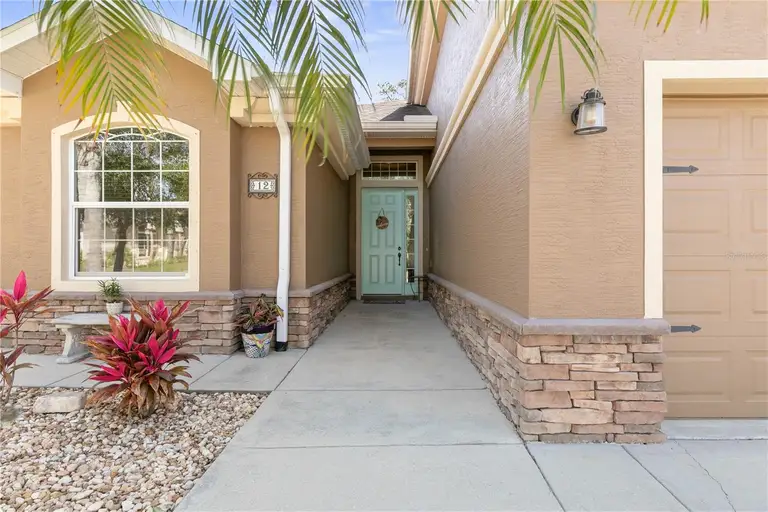 12 EAGLE VIEW DR — photo 4