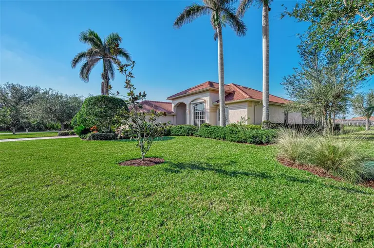 14405 SILVER LAKES CIR — photo 2