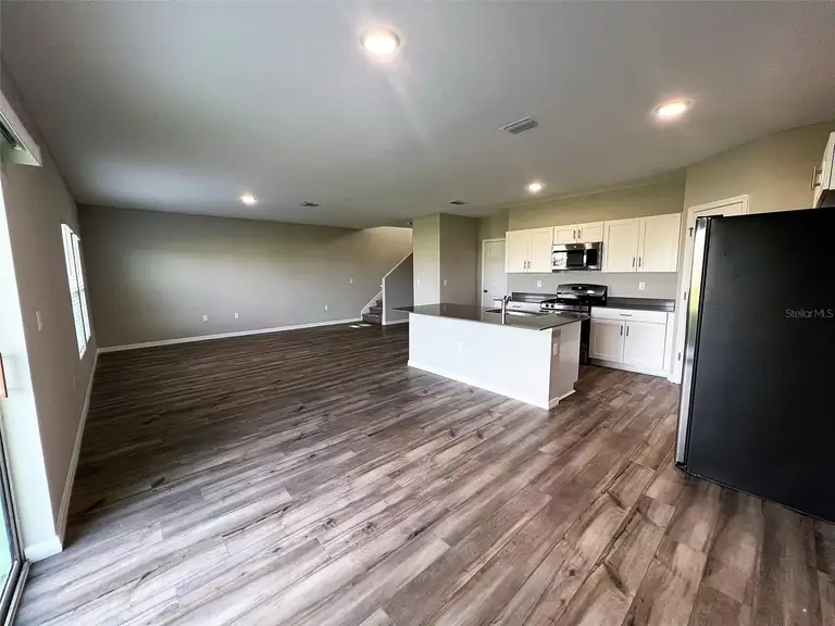 5432 SUMMER SUNSET DR — photo 3