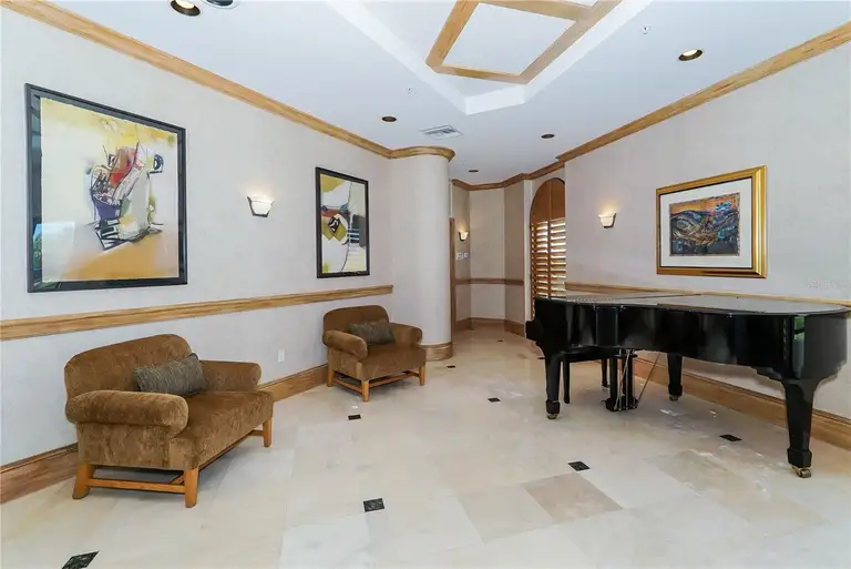 435 L AMBIANCE DR #L807 — photo 3