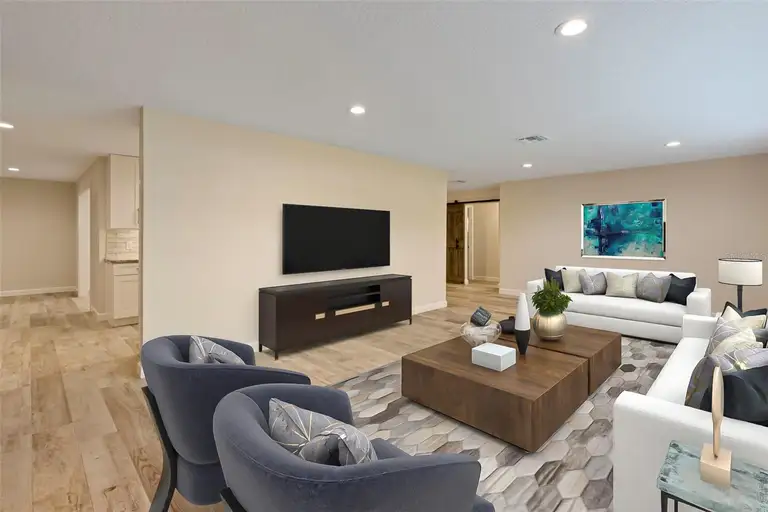 215 S ROBERT WAY — photo 3