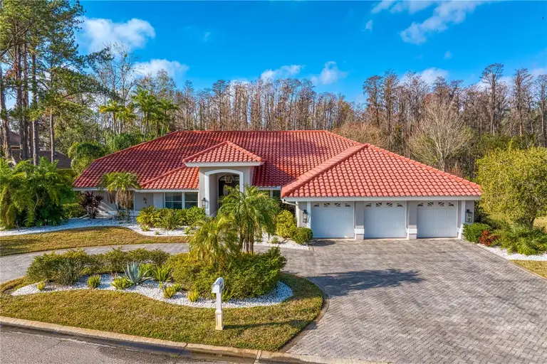 5035 PINELAKE RD — photo 2
