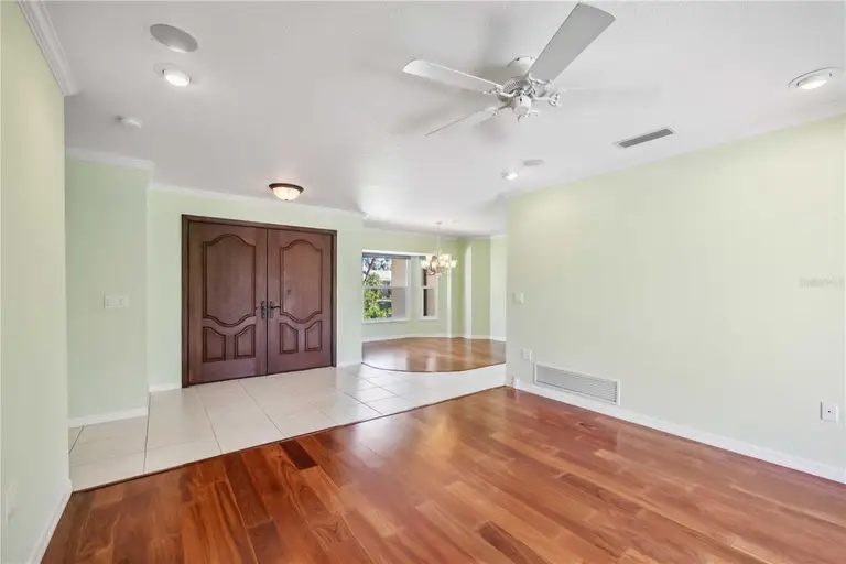5694 HALE RD — photo 2