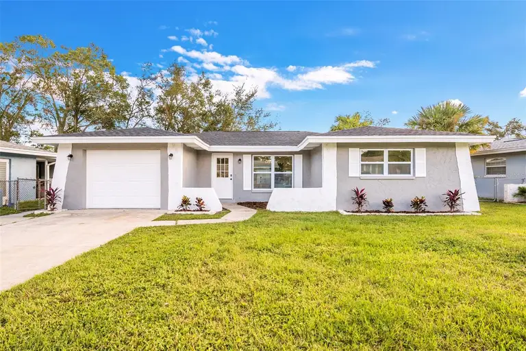 1811 FOREST DR