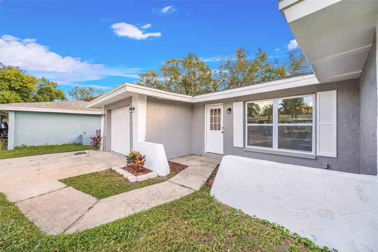1811 FOREST DR — photo 3