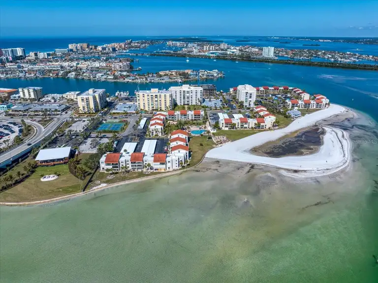 825 S GULFVIEW BLVD #208