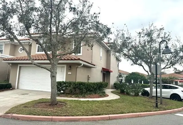 211 VALENCIA CIR — photo 2